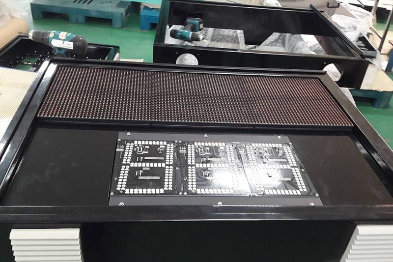 พับเหล็ก กรอบป้าย LED
