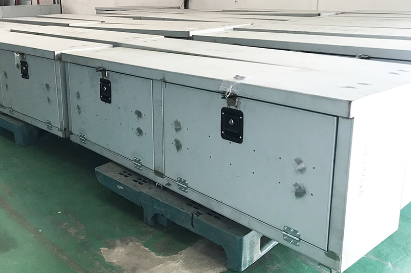 โรงงานพับตู้เหล็ก Electro Galvanized